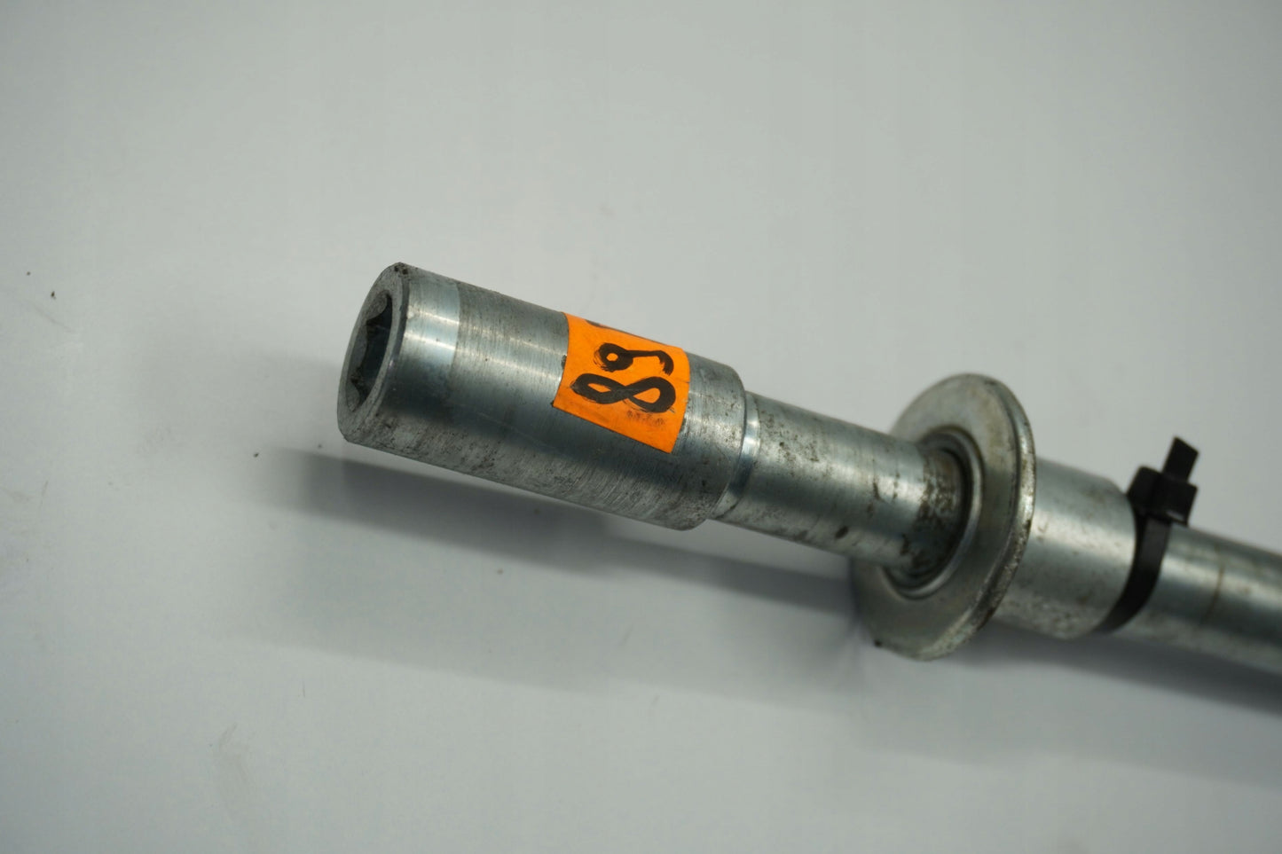 SUZUKI INTRUDER 800 05- Vorderachse Achse vorne Radachse front axle 6