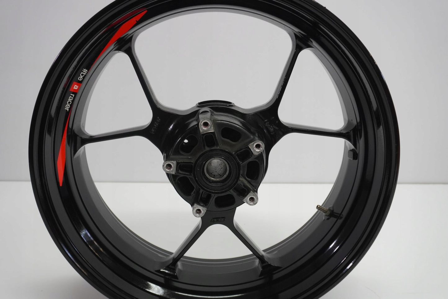 APRILIA SHIVER 900 17- Felge hinten Wheel Hinterrad 8