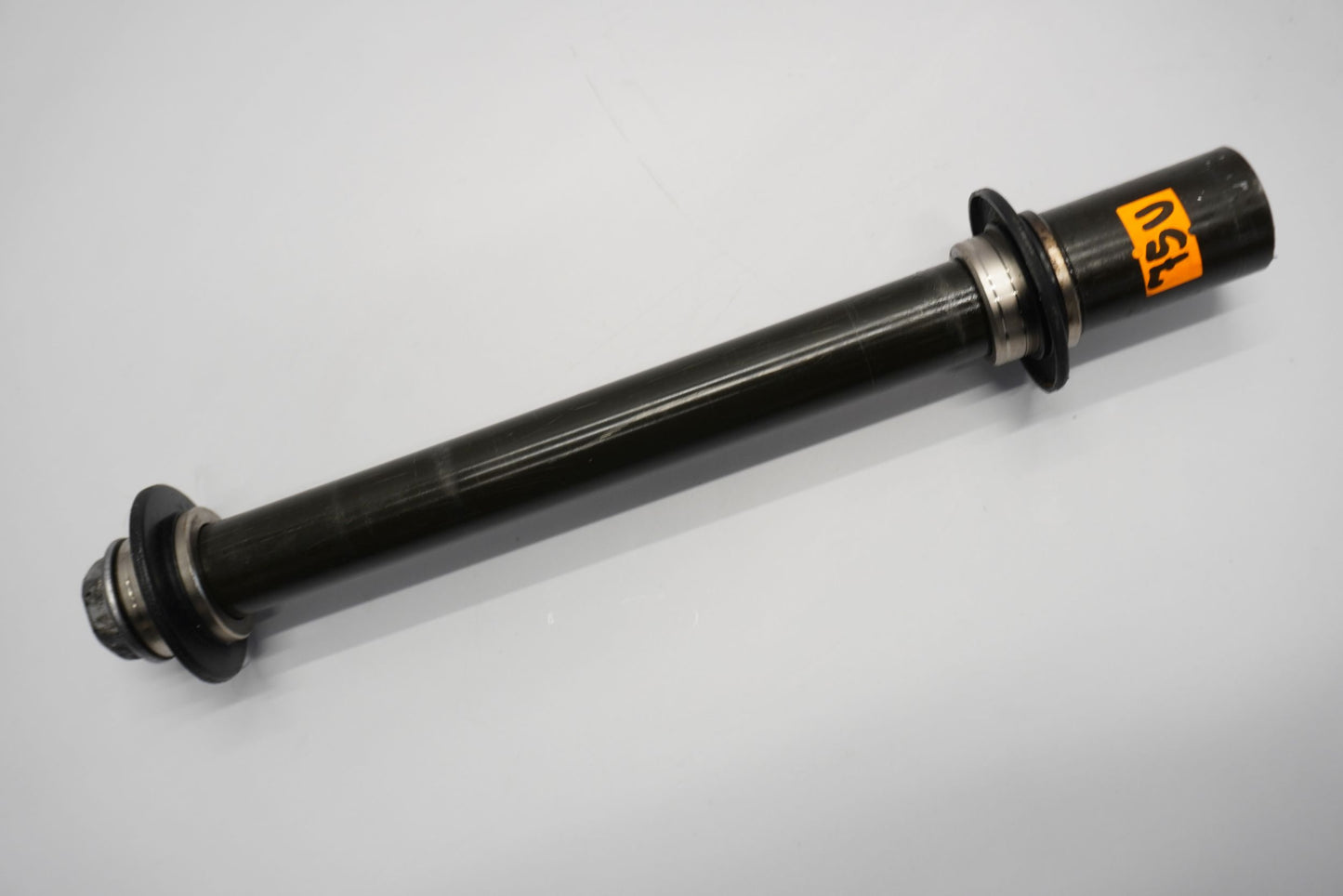 YAMAHA YZF-R6 RJ05 RJ09 03-05 Vorderachse Achse vorne Radachse front axle 4