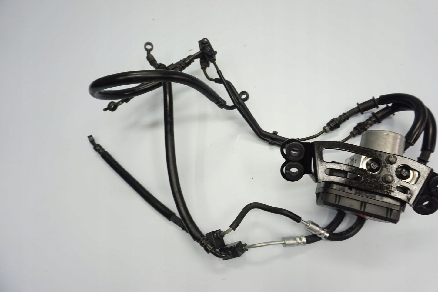 YAMAHA YZF-R 125 19-23 ABS Pumpe Druckmodulator 8