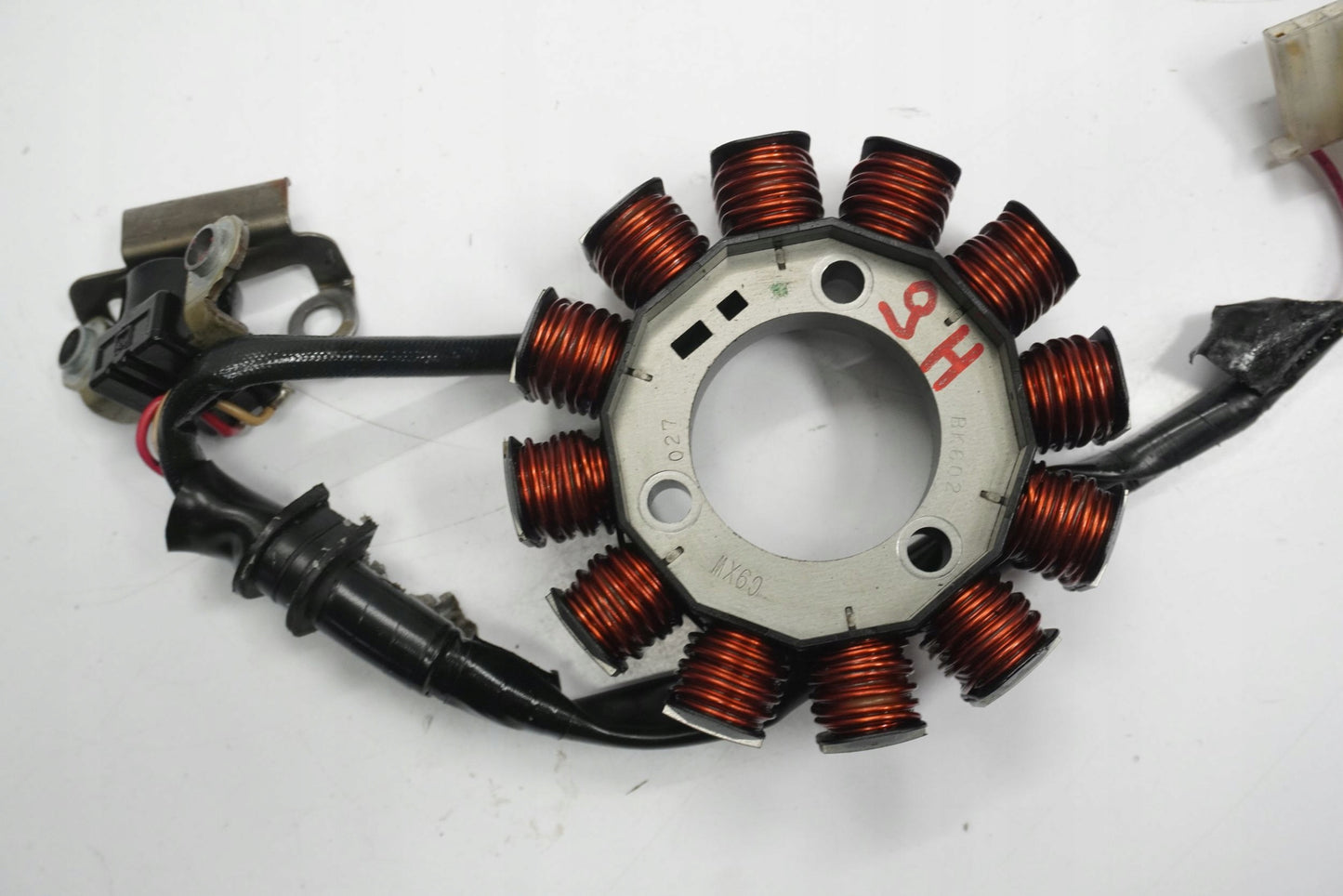 YAMAHA YZF-R 125 19-23 Lichtmaschine Stator Generator Lima Alternator 9