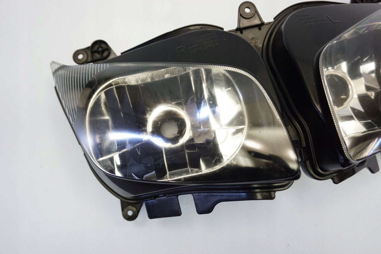 YAMAHA FZ1 1000 S FAZER RN16 06-15 Scheinwerfer Headlight 12