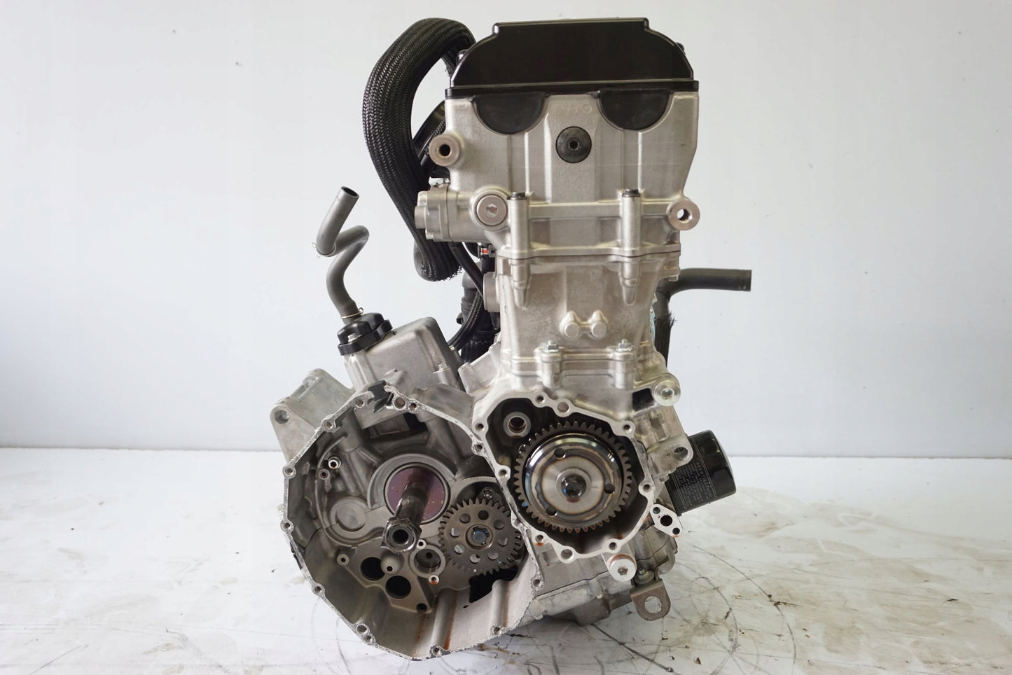 SUZUKI GSX-R 1300 HAYABUSA 21- Motor Motorblock Engine 2