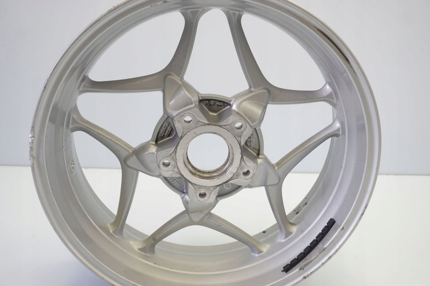 BMW R 1200 RT K26 10-13 Felge hinten Wheel Hinterrad 10