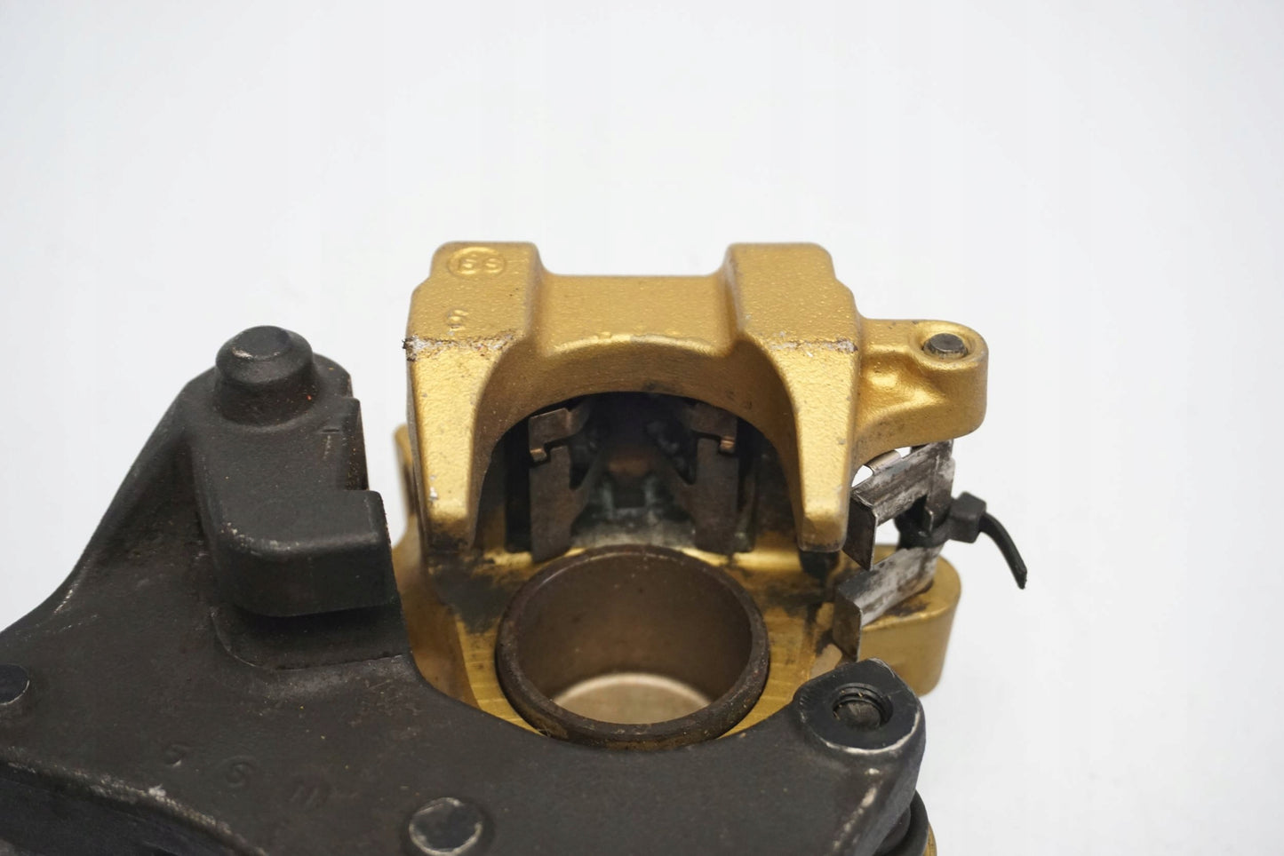 TRIUMPH DAYTONA 675 06-12 Bremse Bremssattel Bremszange hinten 8