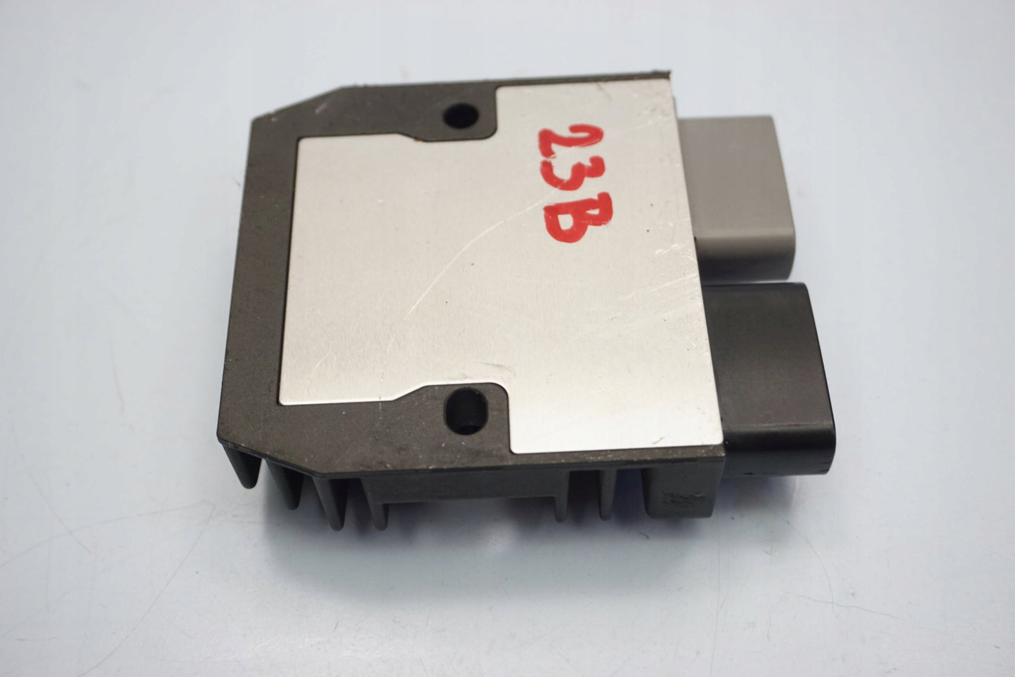 DUCATI 1199 PANIGALE 12-15 Spannungsregler Gleichrichter Rectifier Voltage Regulator 9