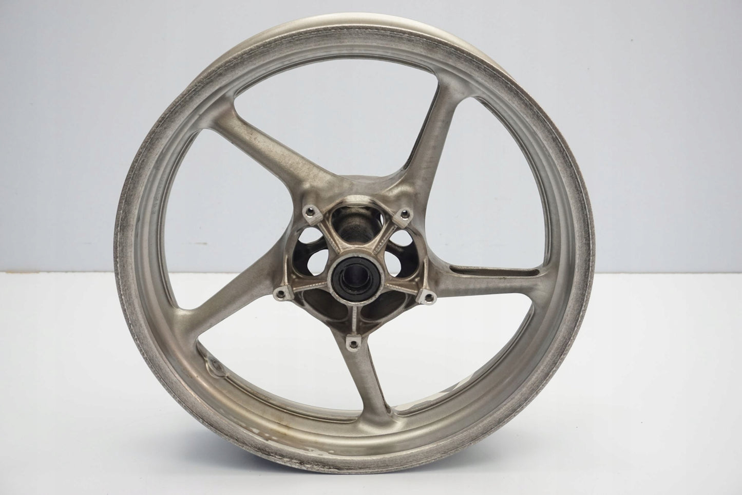 YAMAHA YZF-R1 RN22 09-15 Felge vorne Wheel Vorderrad 12