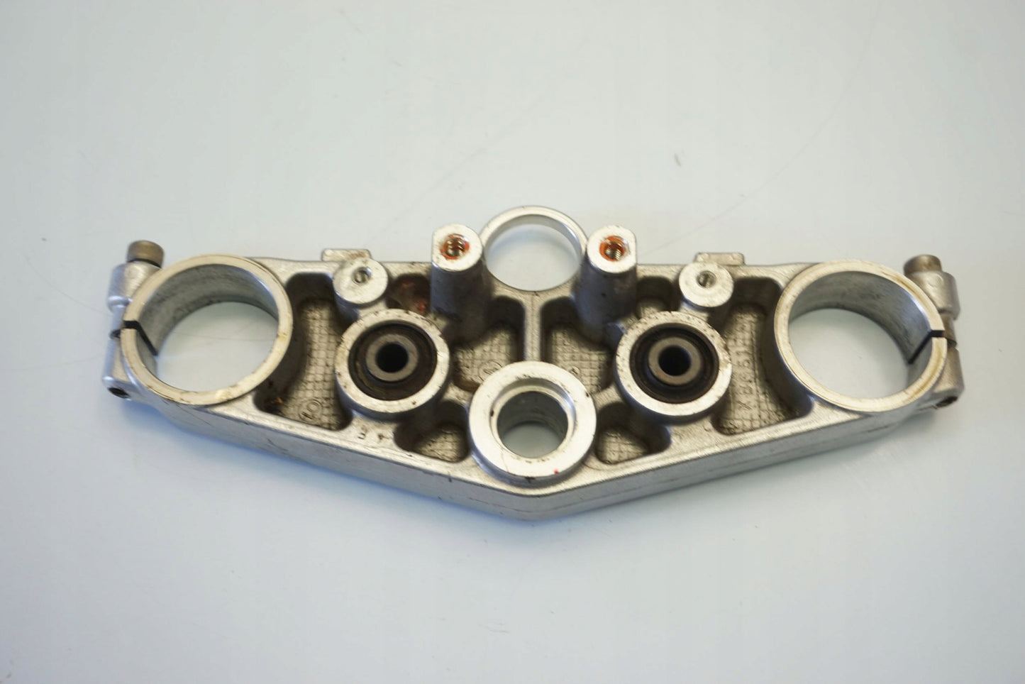 SUZUKI GSX 1400 01-08 obere Gabelbrücke Triple Clamp oben 7