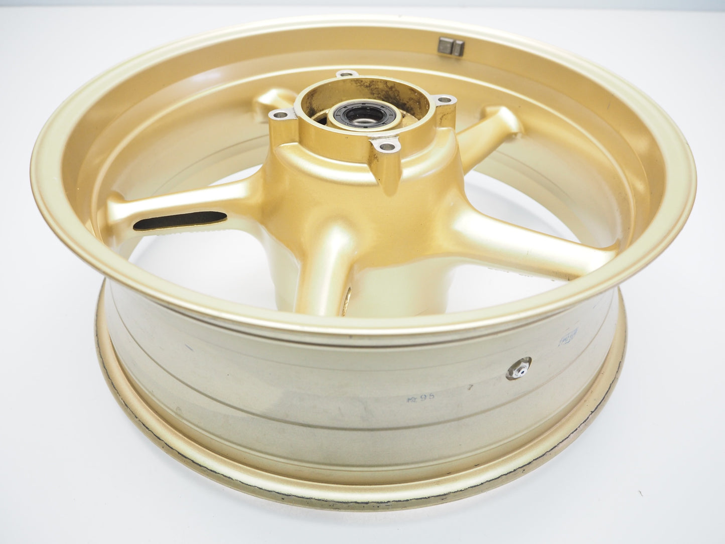 TRIUMPH STREET TRIPLE 675 R 09-12 Felge hinten Wheel Hinterrad 9