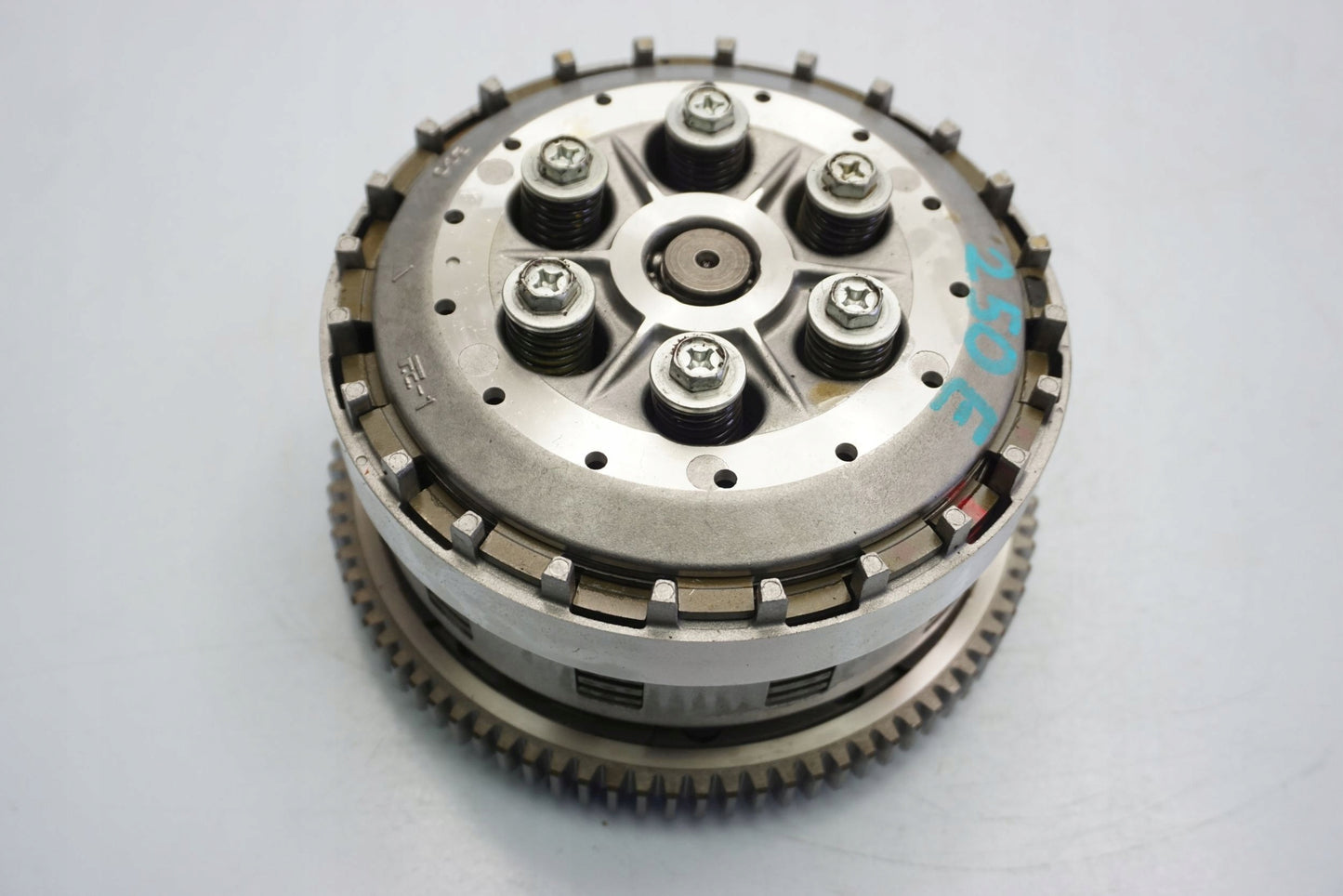 YAMAHA YZF-R6 RJ11 06-07 Kupplung Kupplungskorb Clutch 10