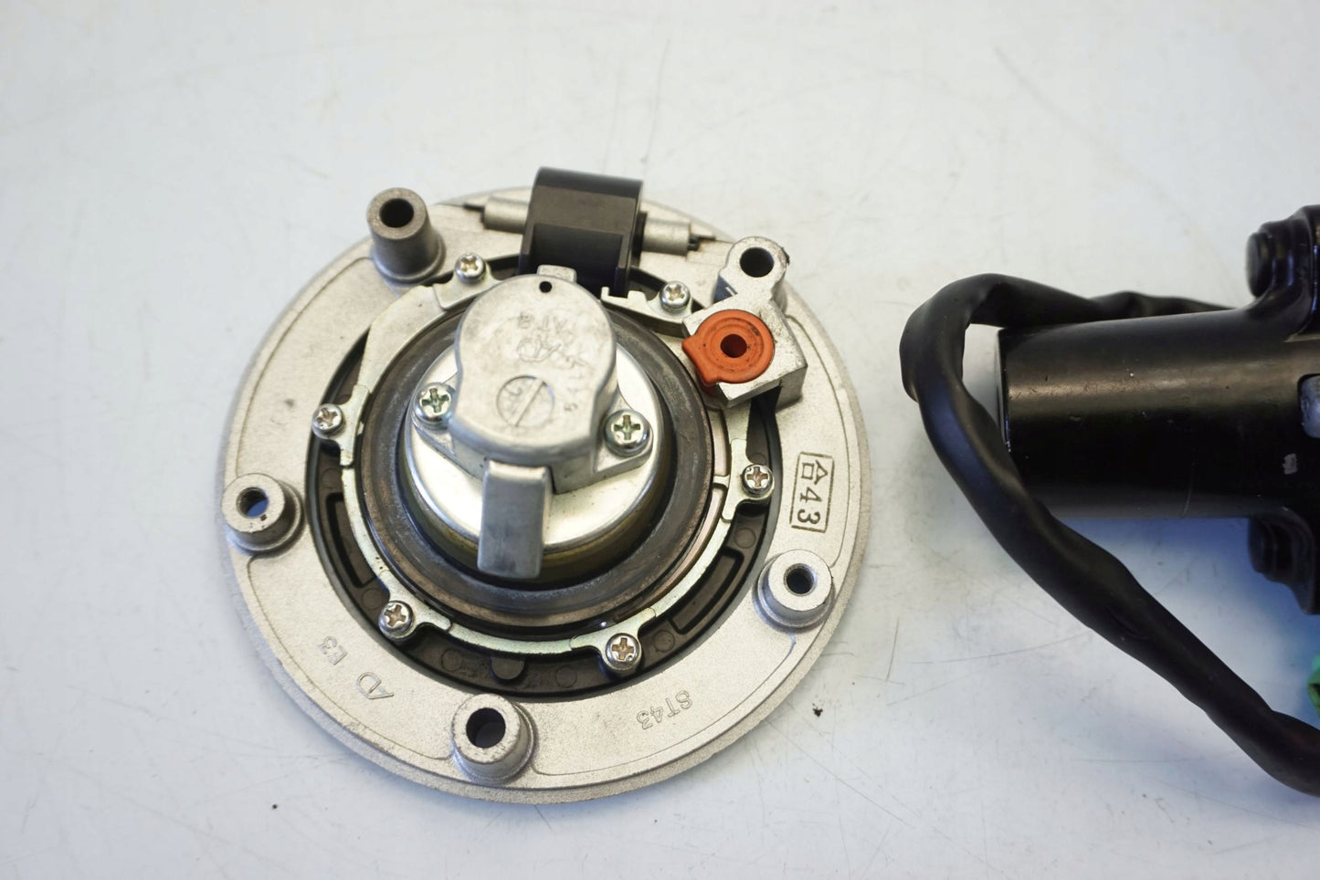 SUZUKI GSX-R 1300 HAYABUSA 08-16 Schlosssatz Zündschloss Lock Set 12