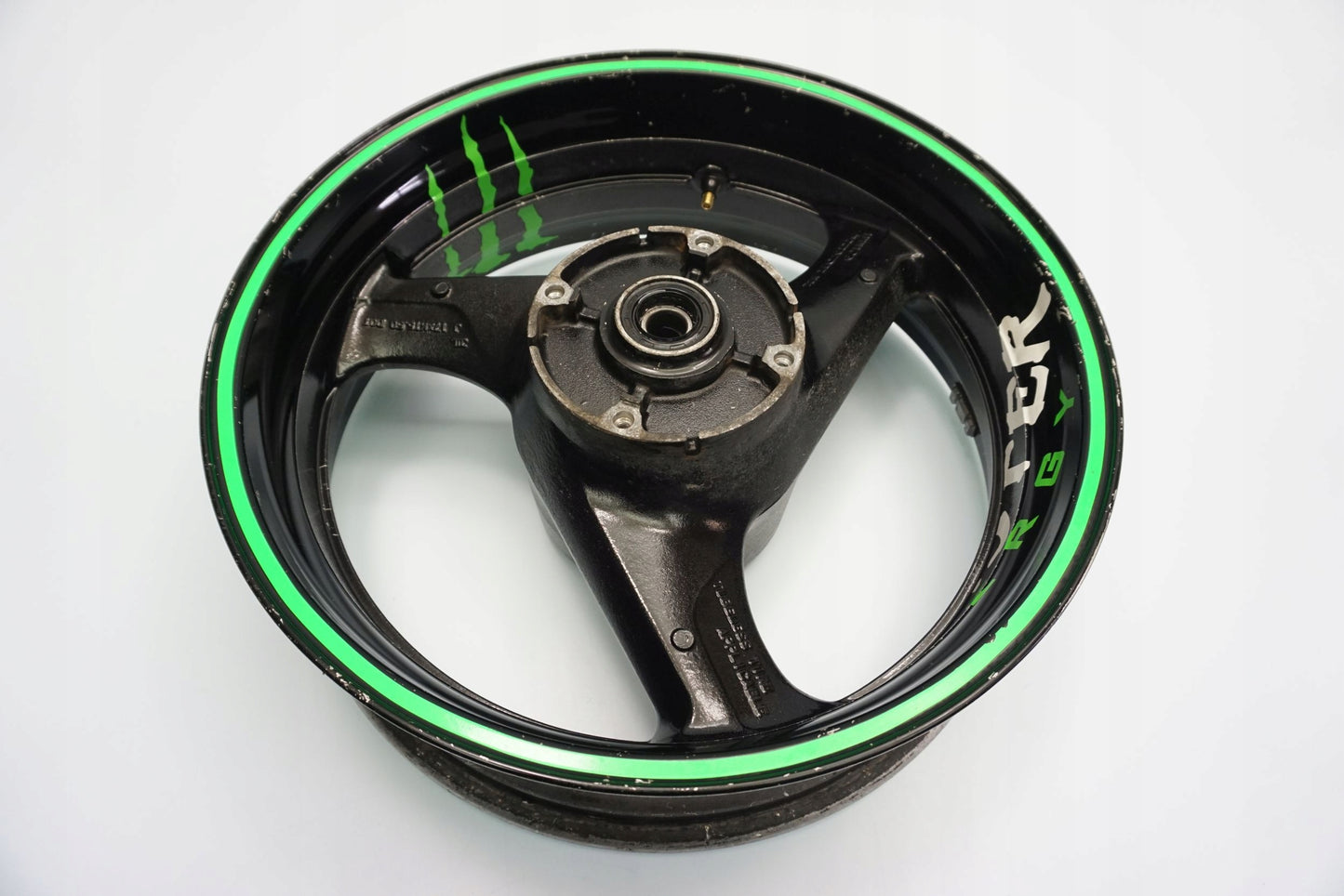 HONDA CBR 600 F4 PC35 99-00 Felge hinten Wheel Hinterrad 10