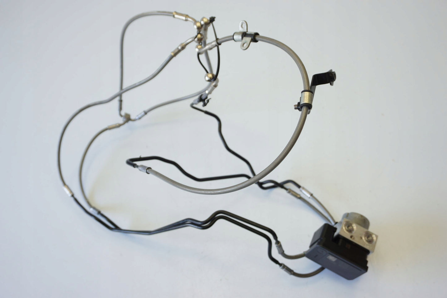 TRIUMPH STREET TRIPLE 660 17- ABS Pumpe Druckmodulator 9