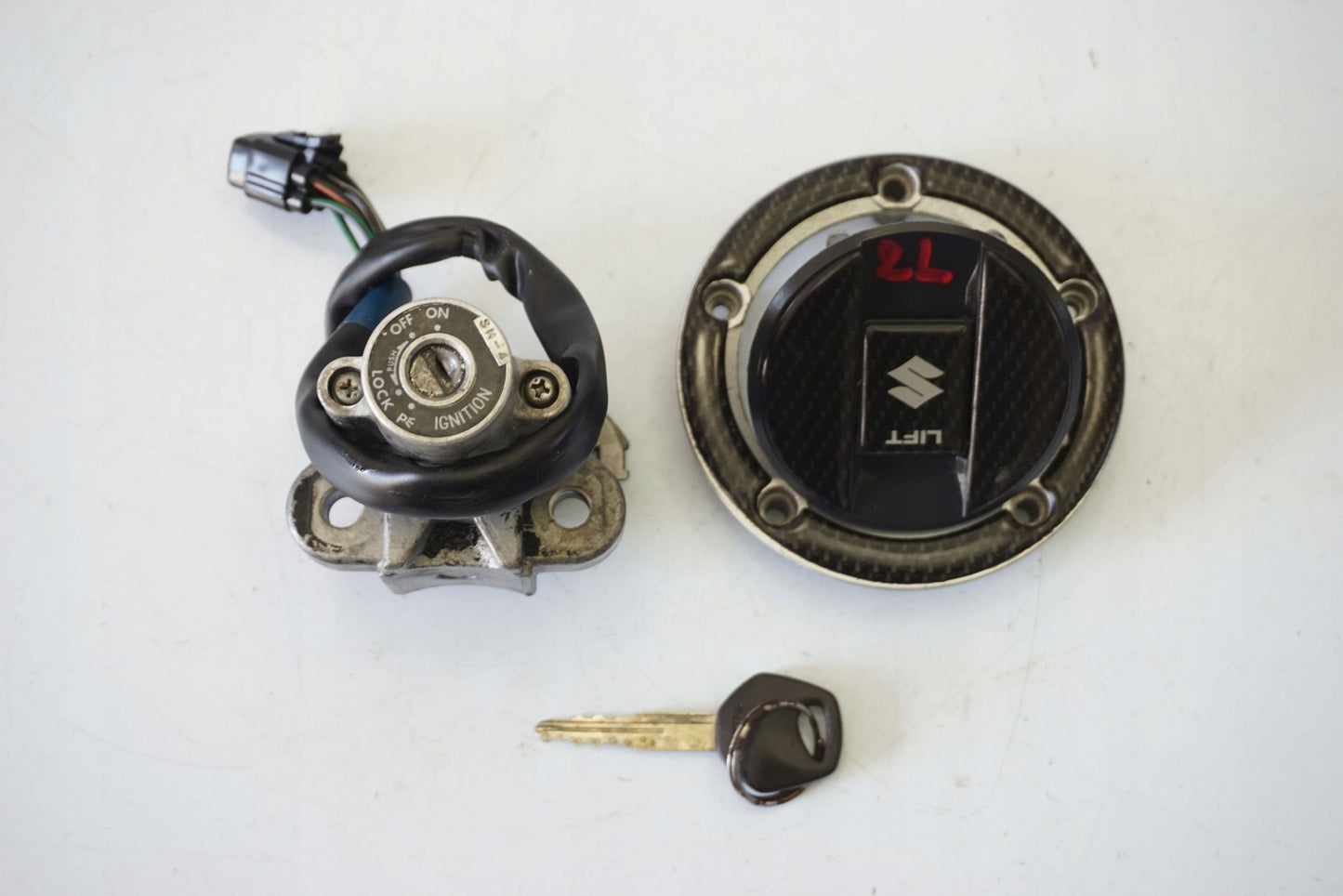 SUZUKI GSF 650 S BANDIT 09-15 Schlosssatz Zündschloss Lock Set 13