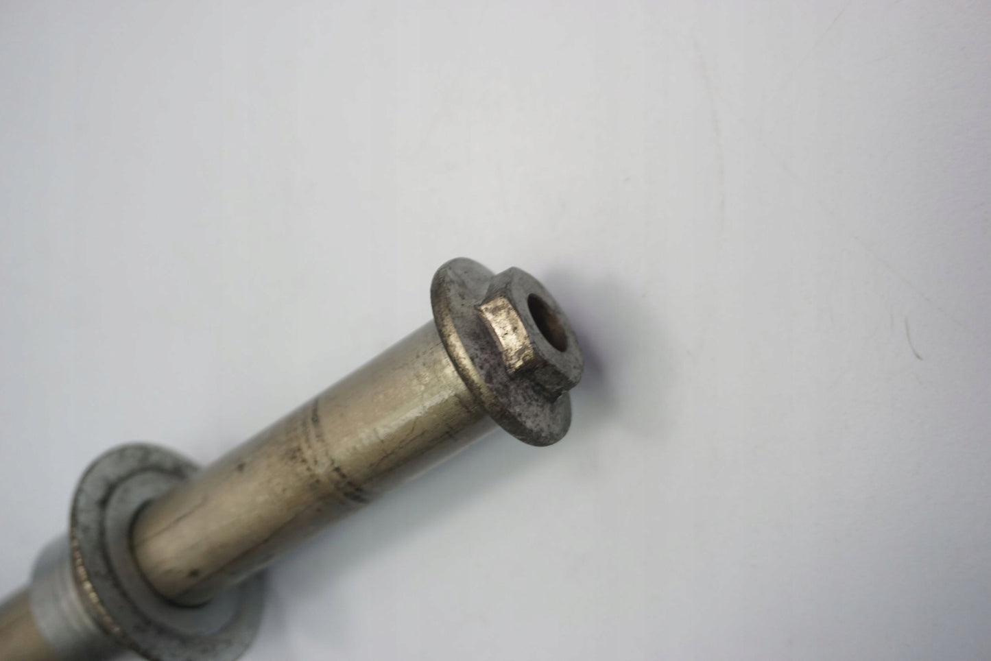 SUZUKI SV 650 16- Hinterachse Achse hinten Radachse rear axle 6