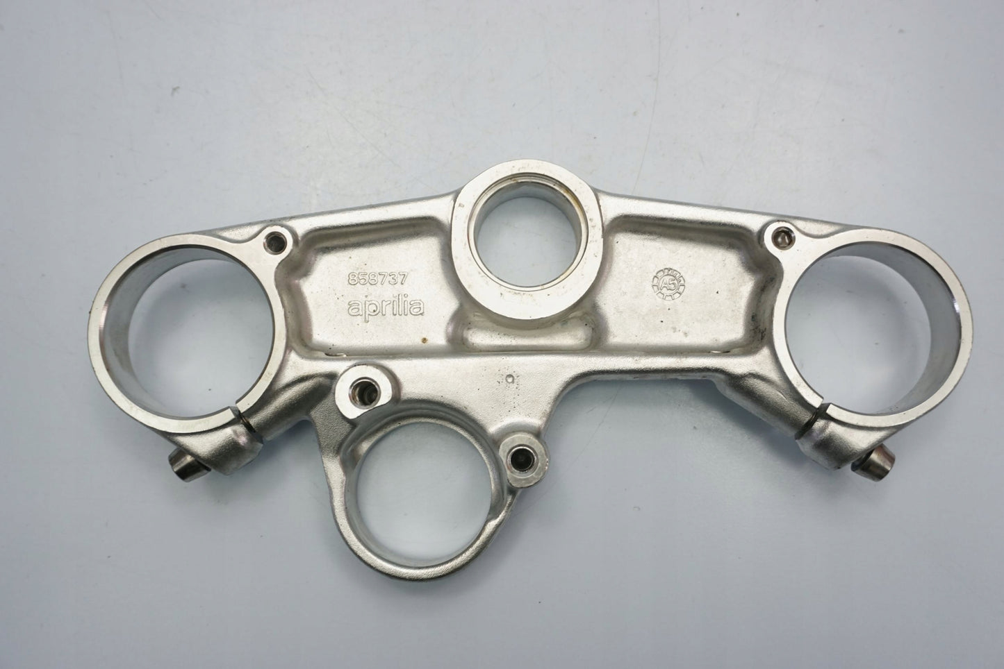 APRILIA RSV4 RF 1000 16-18 obere Gabelbrücke Triple Clamp oben 7