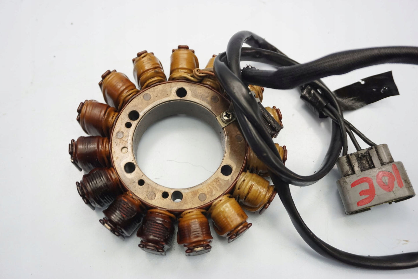 TRIUMPH TIGER 800 10-14 Lichtmaschine Stator Generator Lima Alternator 10