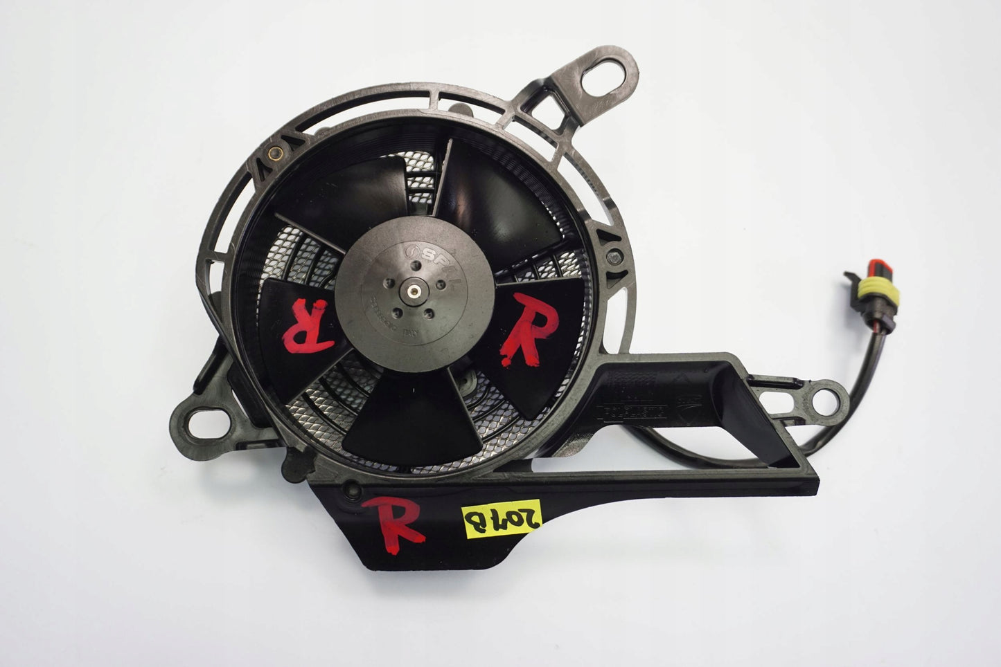 DUCATI DIAVEL 1200 Lüfter Ventilator Kühlerlüfter 7