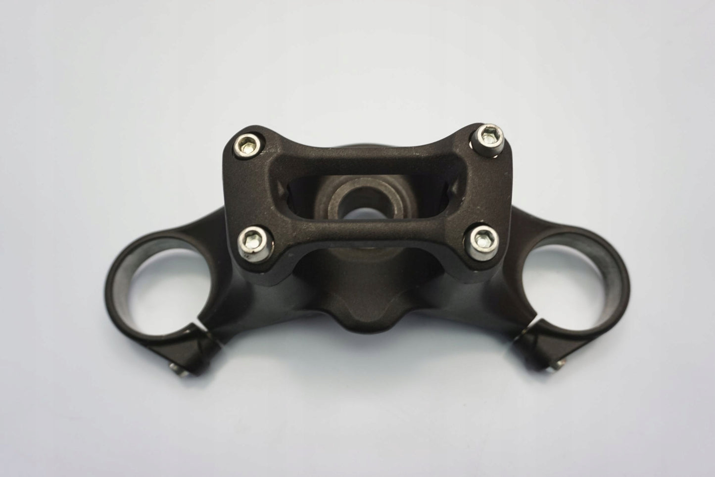 SUZUKI GSX-S1000 15-20 obere Gabelbrücke Triple Clamp oben 8