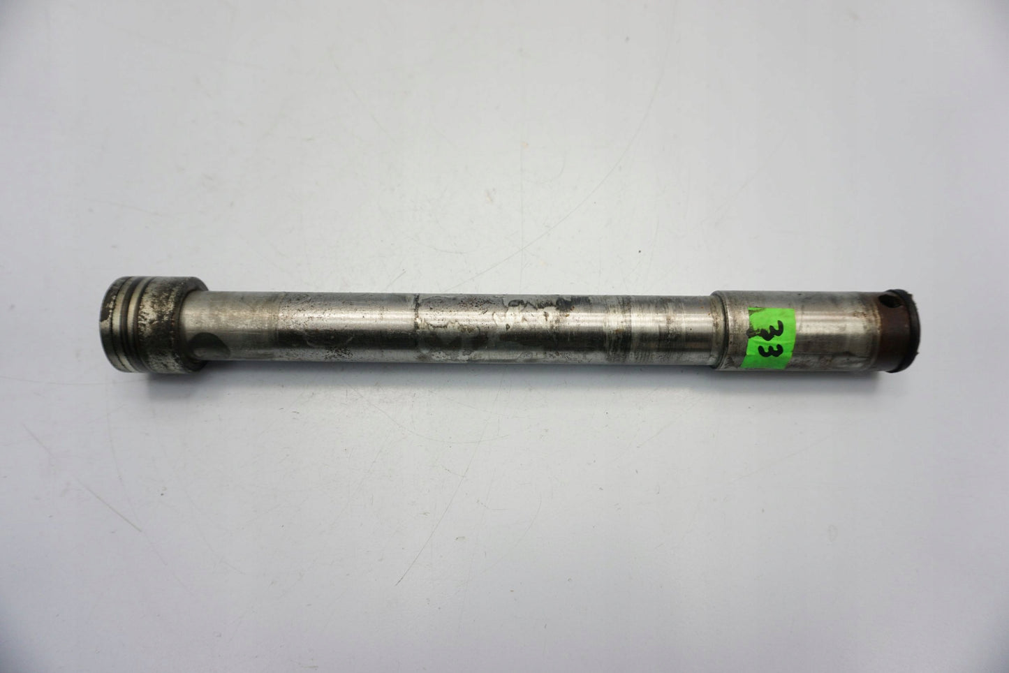 TRIUMPH TROPHY 1200 96-02 Vorderachse Achse vorne Radachse front axle 6