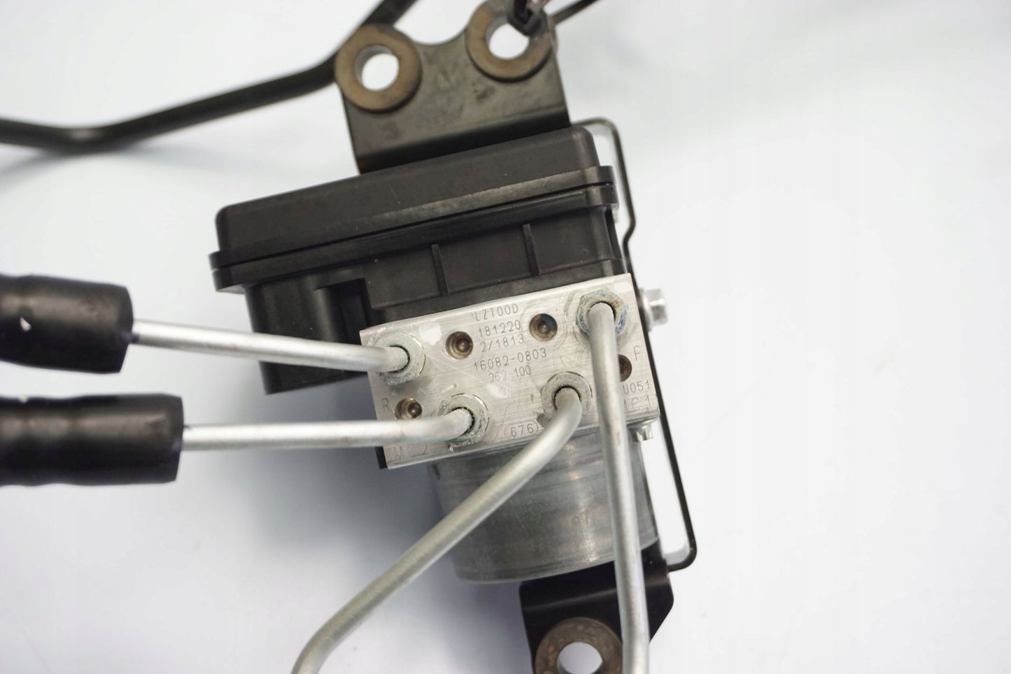 KAWASAKI VERSYS 1000 19- ABS Pumpe Druckmodulator 10