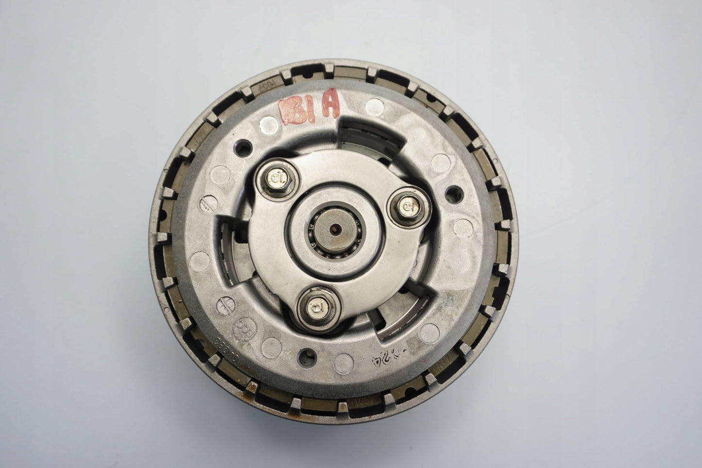 YAMAHA MT-10 16-21 Kupplung Kupplungskorb Clutch 8
