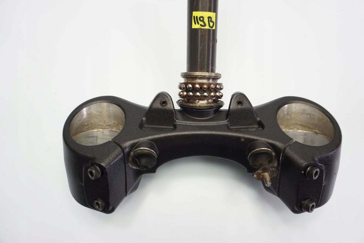 DUCATI DIAVEL 1200 untere Gabelbrücke Triple Clamp unten 9