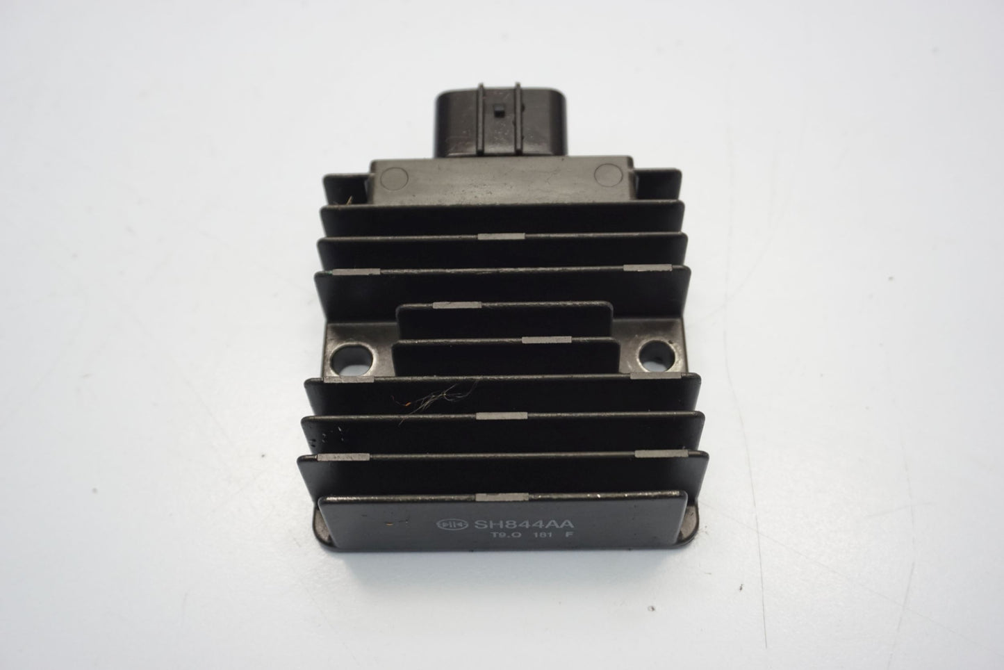 HONDA CB 125 R JC79 18-20 Spannungsregler Gleichrichter Rectifier Voltage Regulator 10