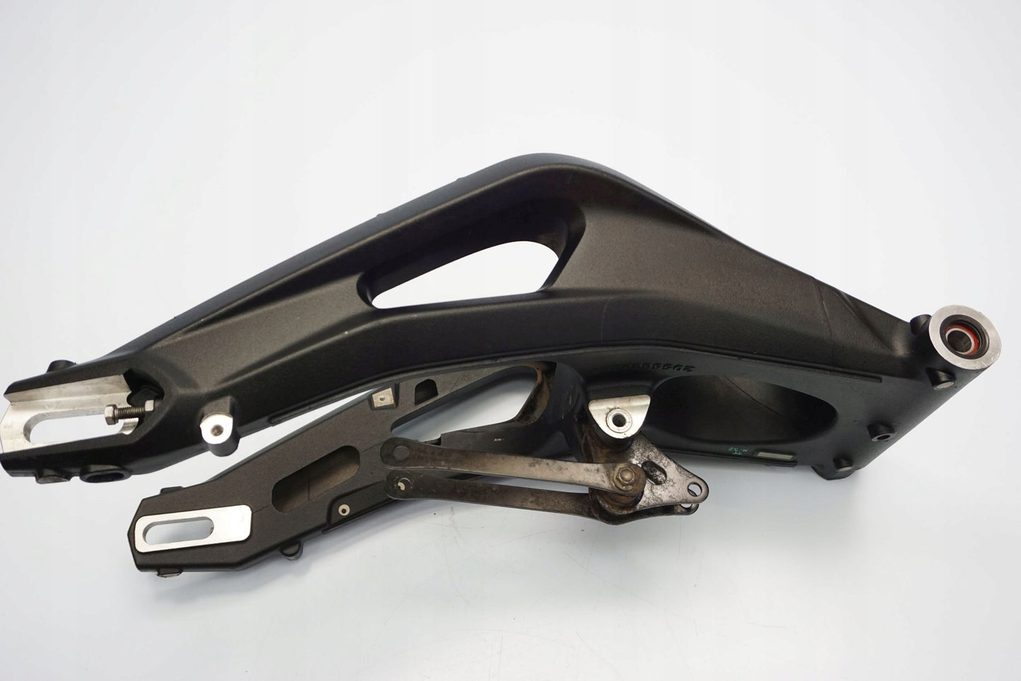 TRIUMPH STREET TRIPLE 765 17- Schwinge Hinterradschwinge swing arm 7