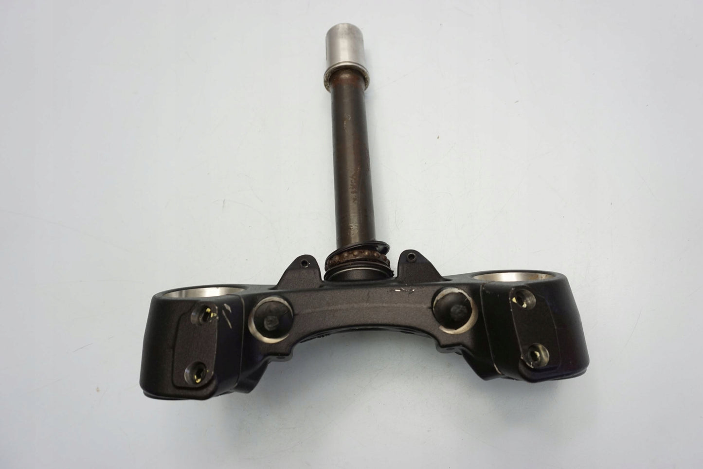 DUCATI DIAVEL 1200 untere Gabelbrücke Triple Clamp unten 8