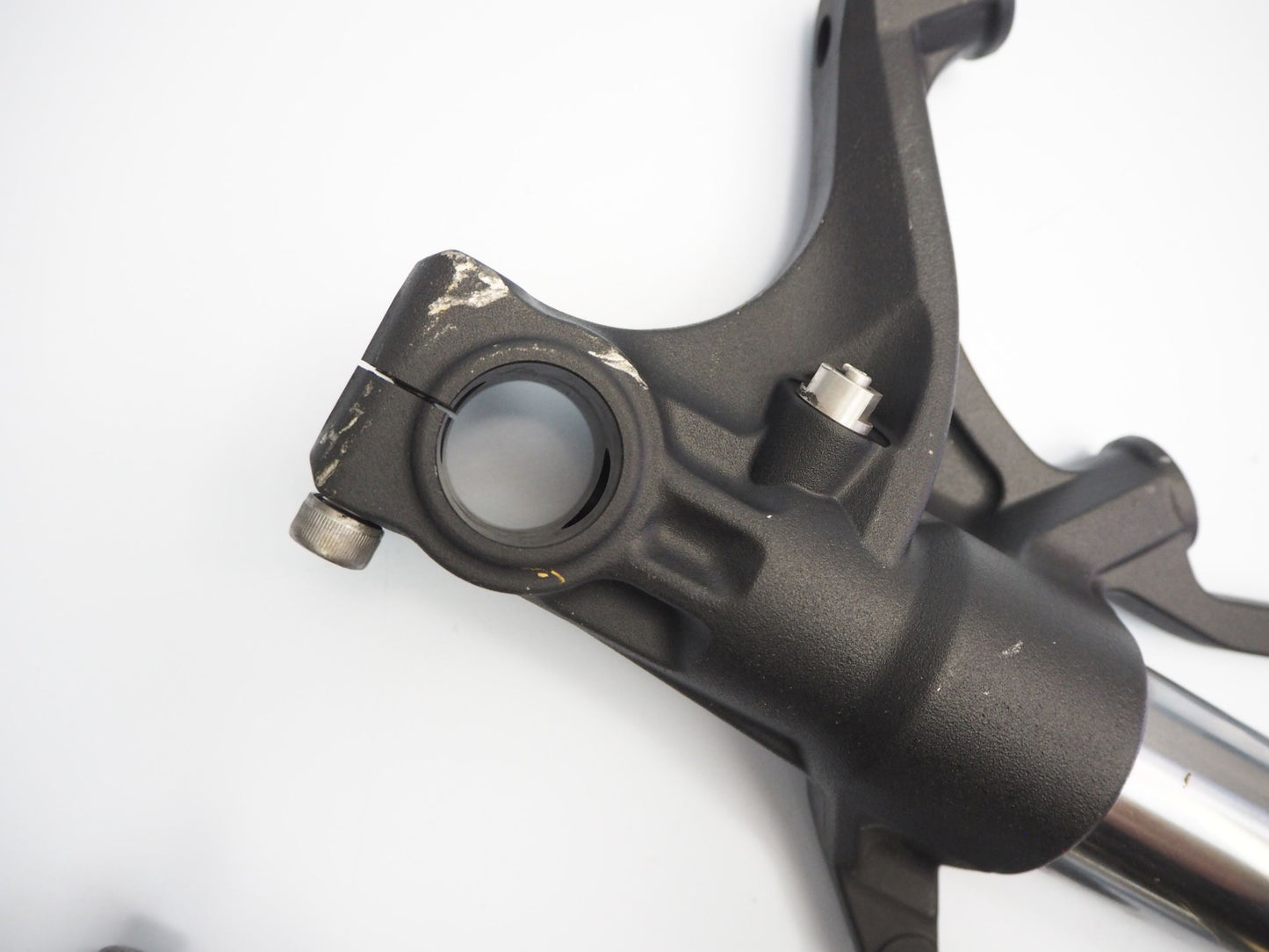 YAMAHA YZF-R1 RN12 04-06 Gabel Gabelholme Fork 7
