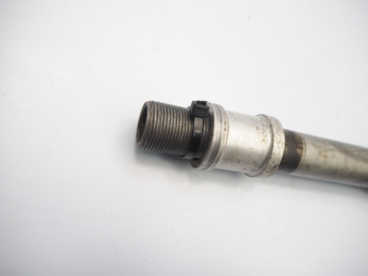 BMW R 1200 RT K26 05-09 Vorderachse Achse vorne Radachse front axle 7