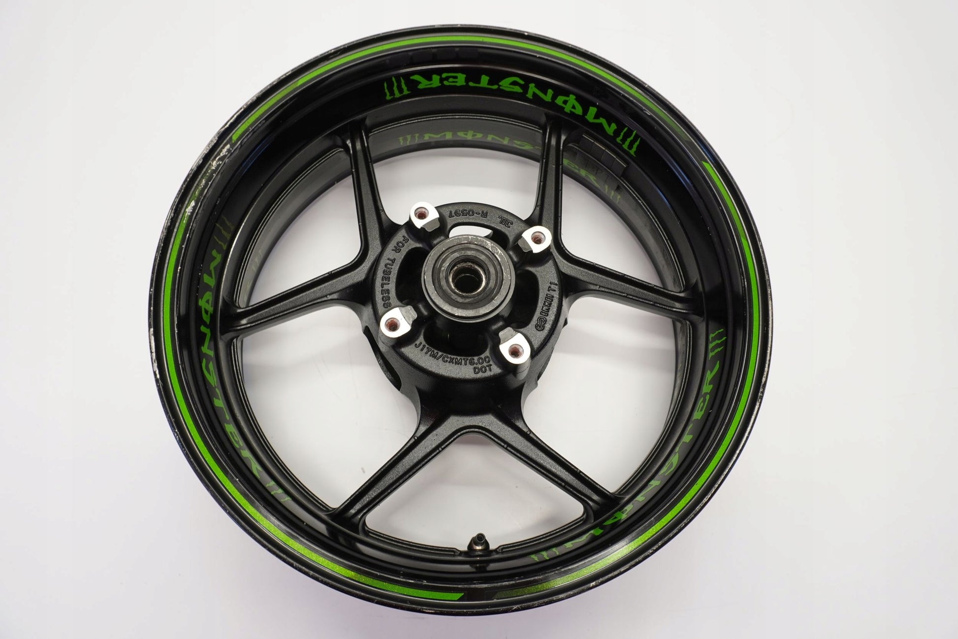 KAWASAKI Z1000 10-13 Felge hinten Wheel Hinterrad 11