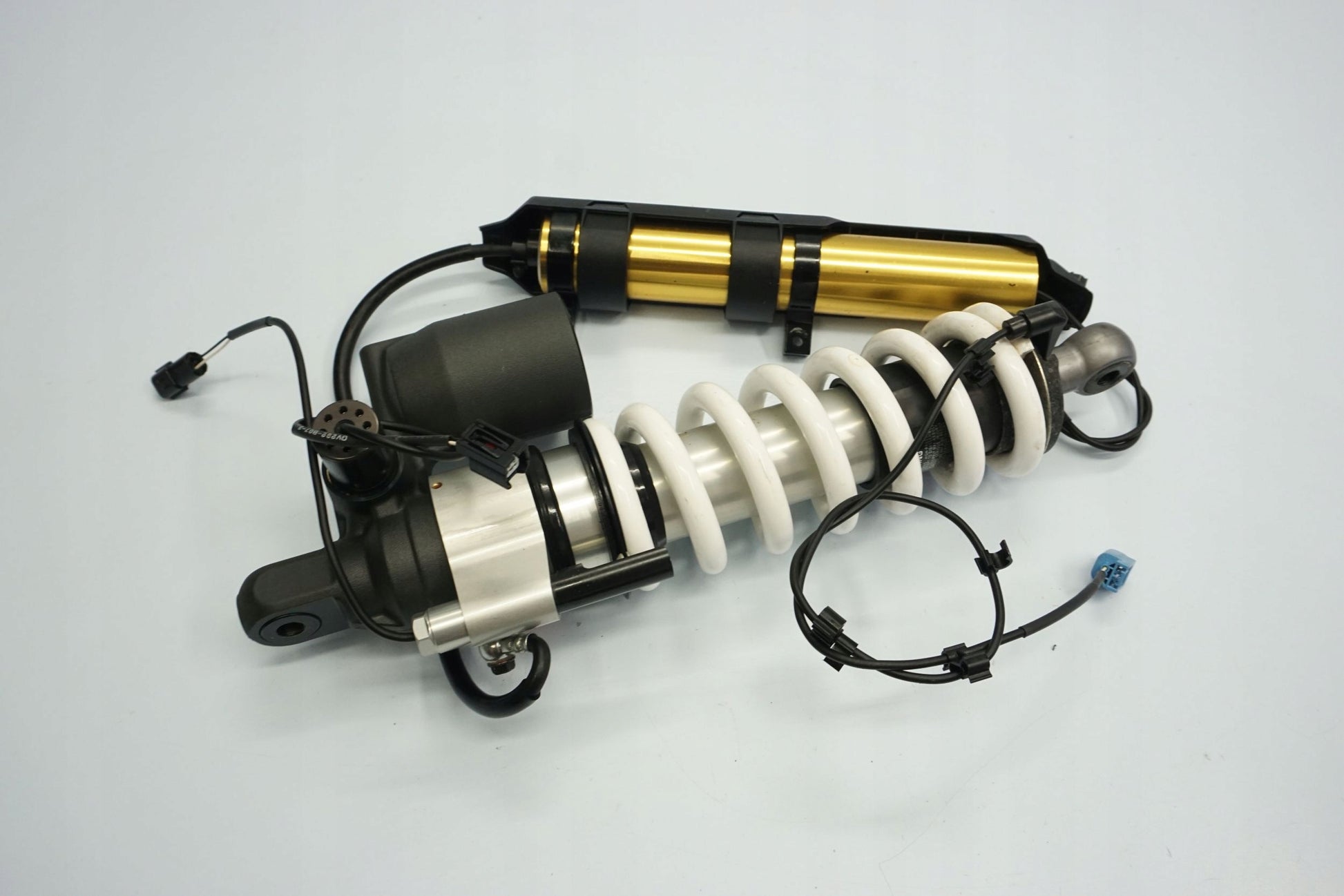 TRIUMPH TIGER 1200 RALLY EXPLORER 22- Stoßdämpfer Federbein shock absorber 8