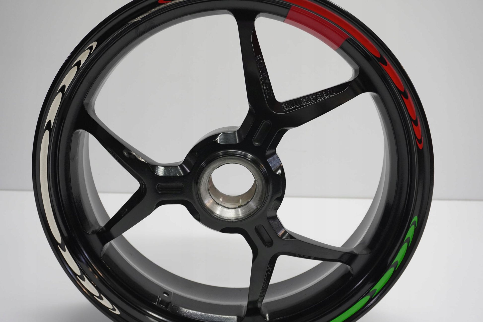 DUCATI SUPERSPORT 950 S Felge hinten Wheel Hinterrad 2