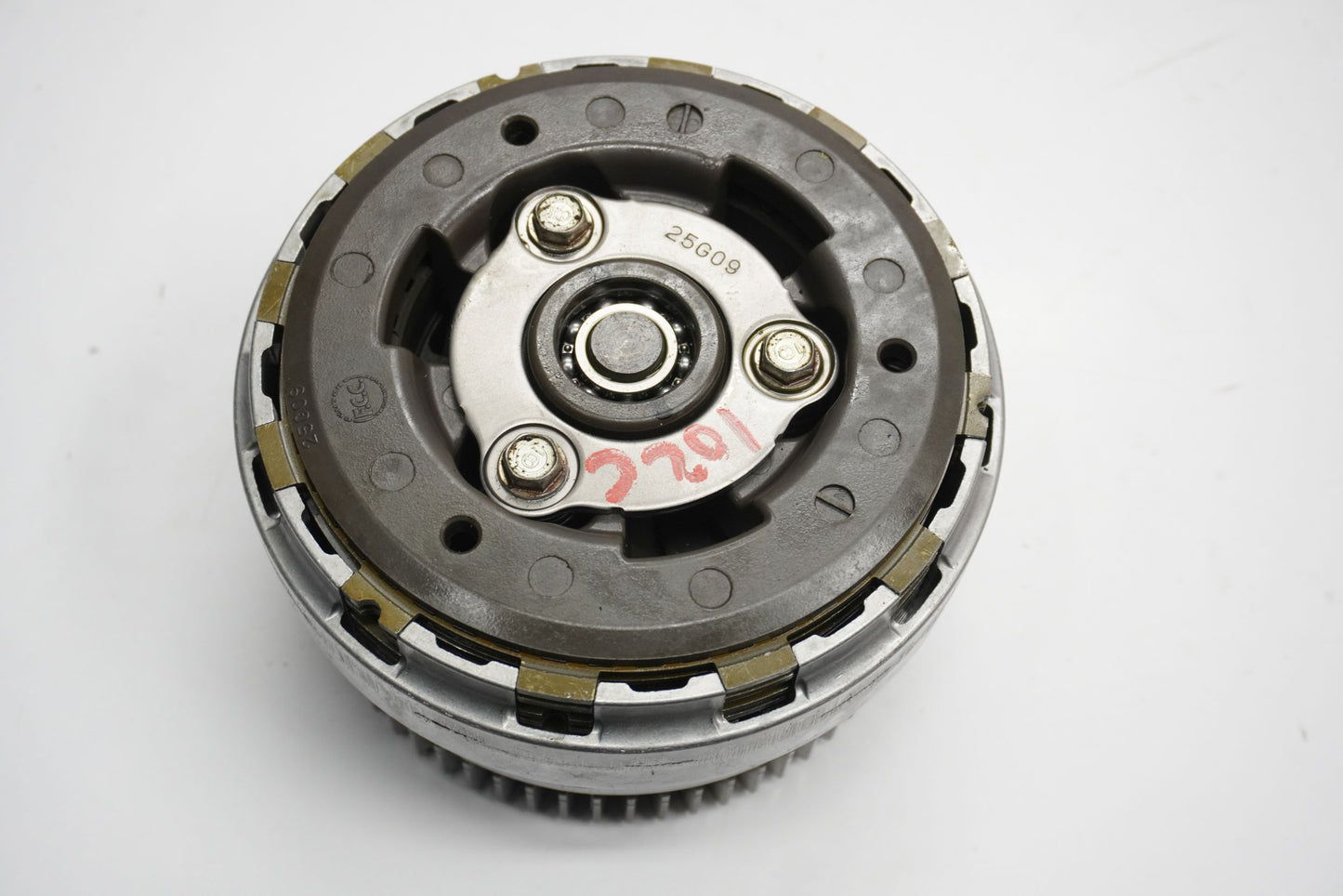 DUCATI DIAVEL 1200 11-13 Kupplung Kupplungskorb Clutch 7