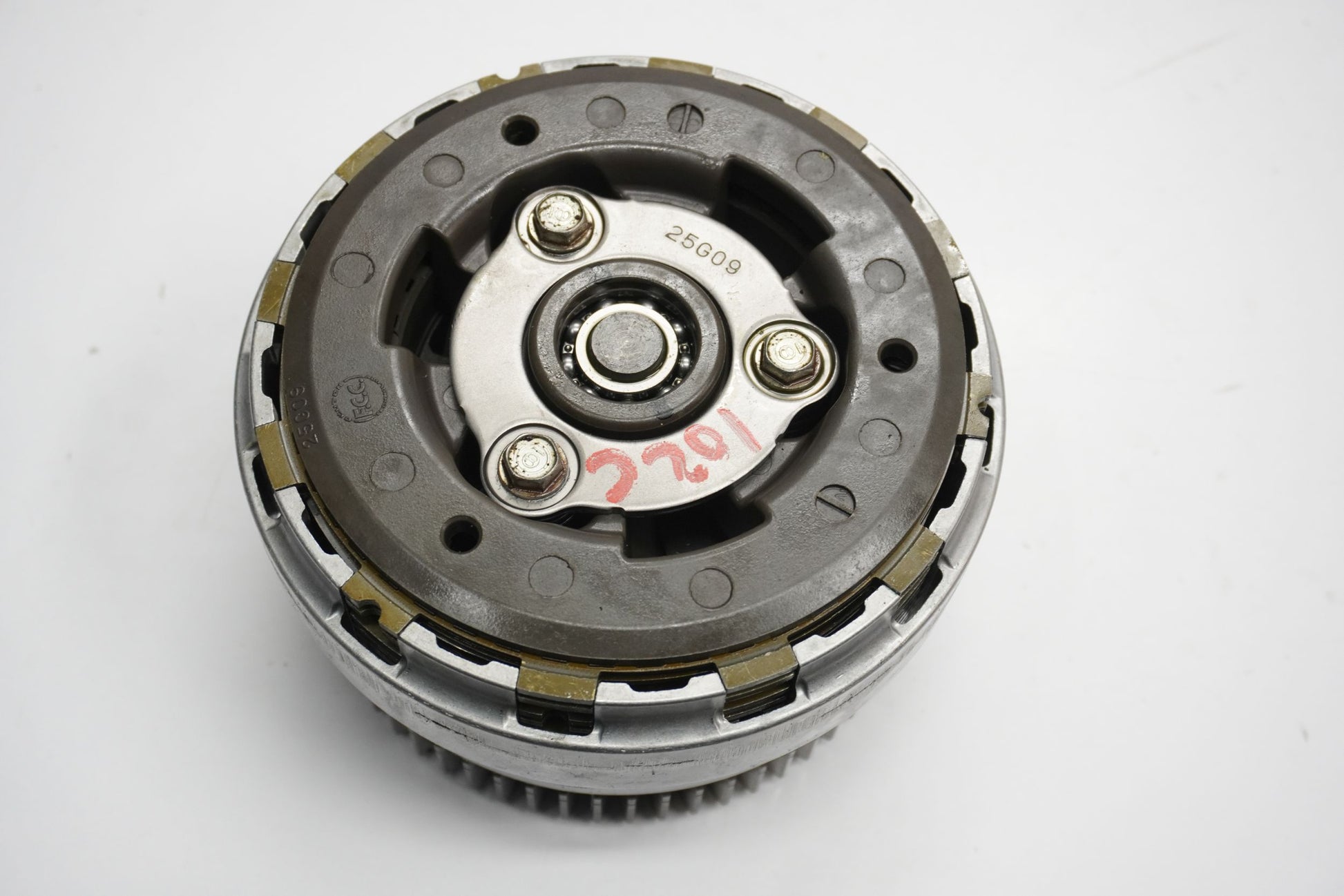 DUCATI DIAVEL 1200 11-13 Kupplung Kupplungskorb Clutch 7