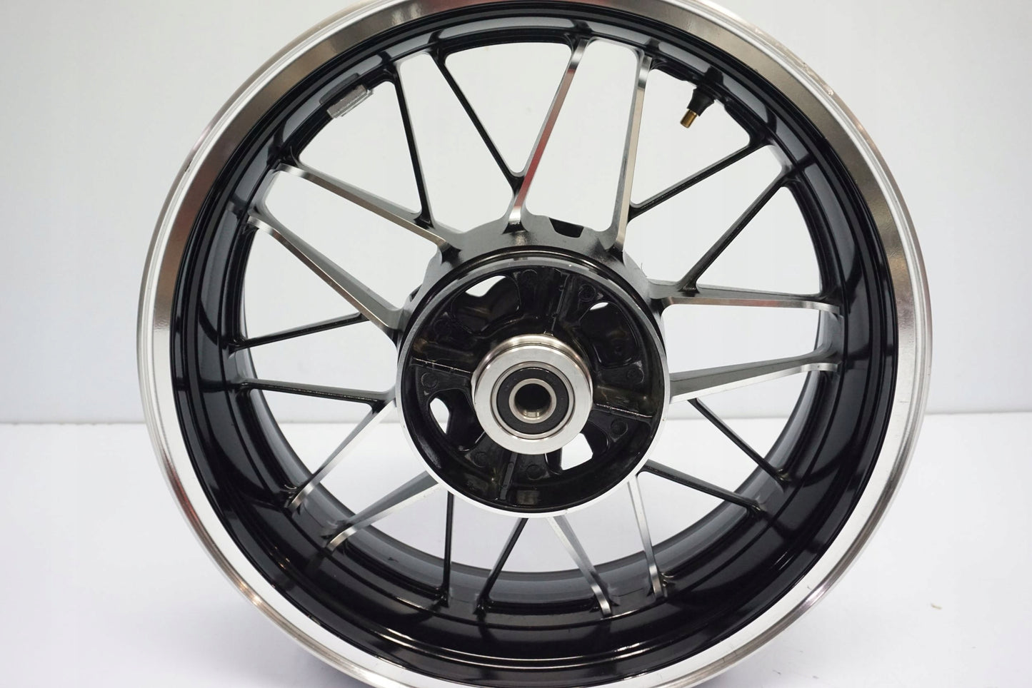 KAWASAKI Z 900 RS CAFE 18-22 Felge hinten Wheel Hinterrad 10