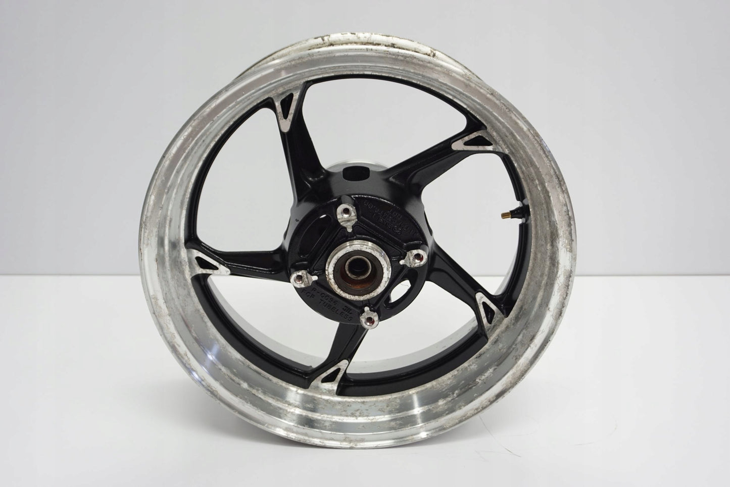 KAWASAKI Z1000 10-13 Felge hinten Wheel Hinterrad 9