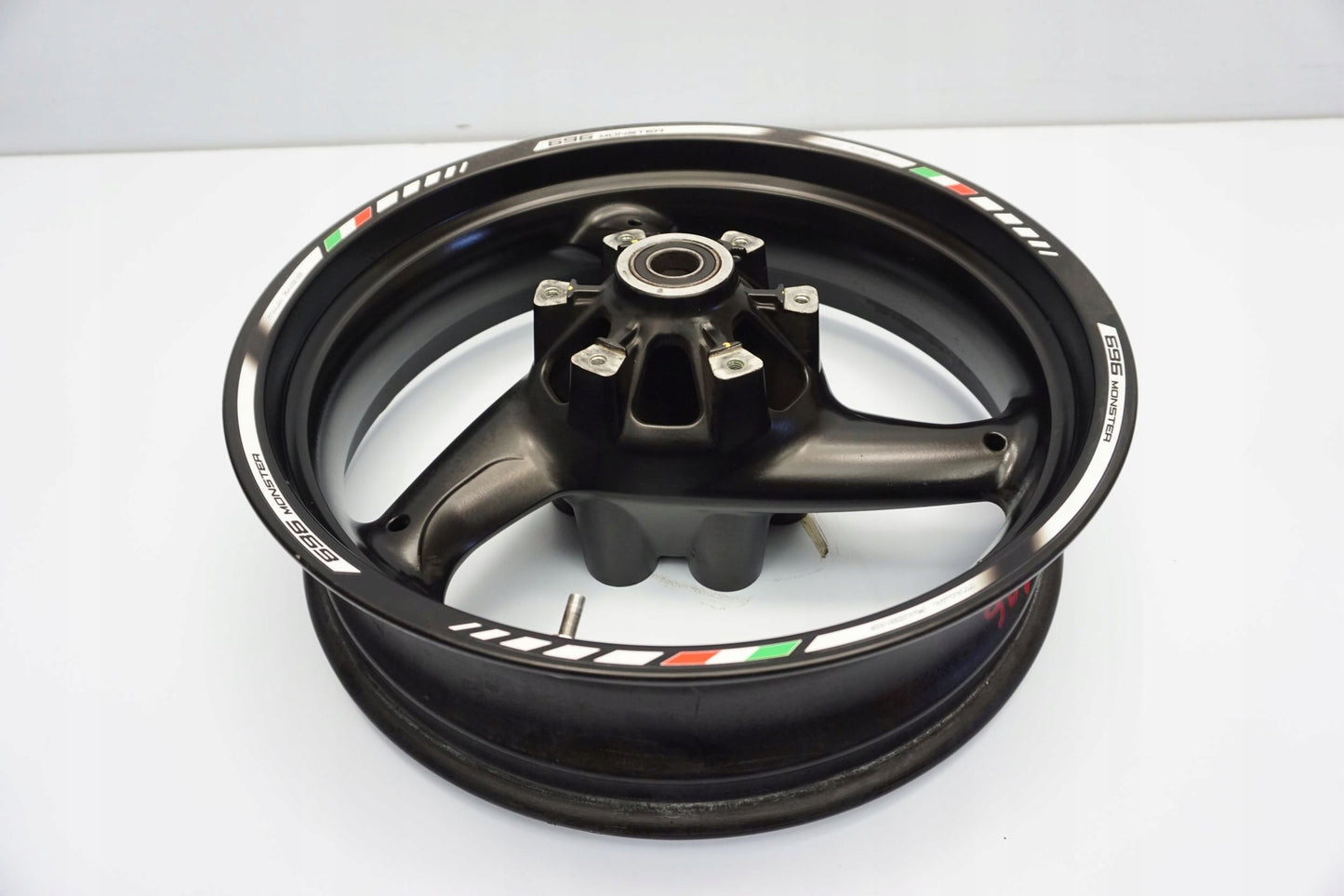 DUCATI MONSTER 696 08-14 Felge hinten Wheel Hinterrad 4