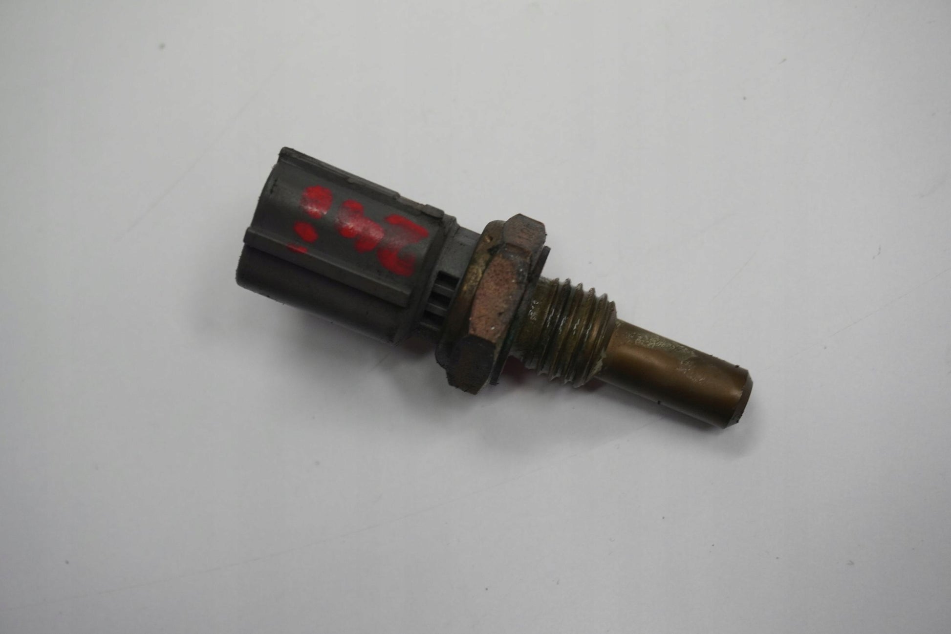 SUZUKI GSX-R 1000 K7-K8 Temperatursensor Thermostat Temperature sensor 3