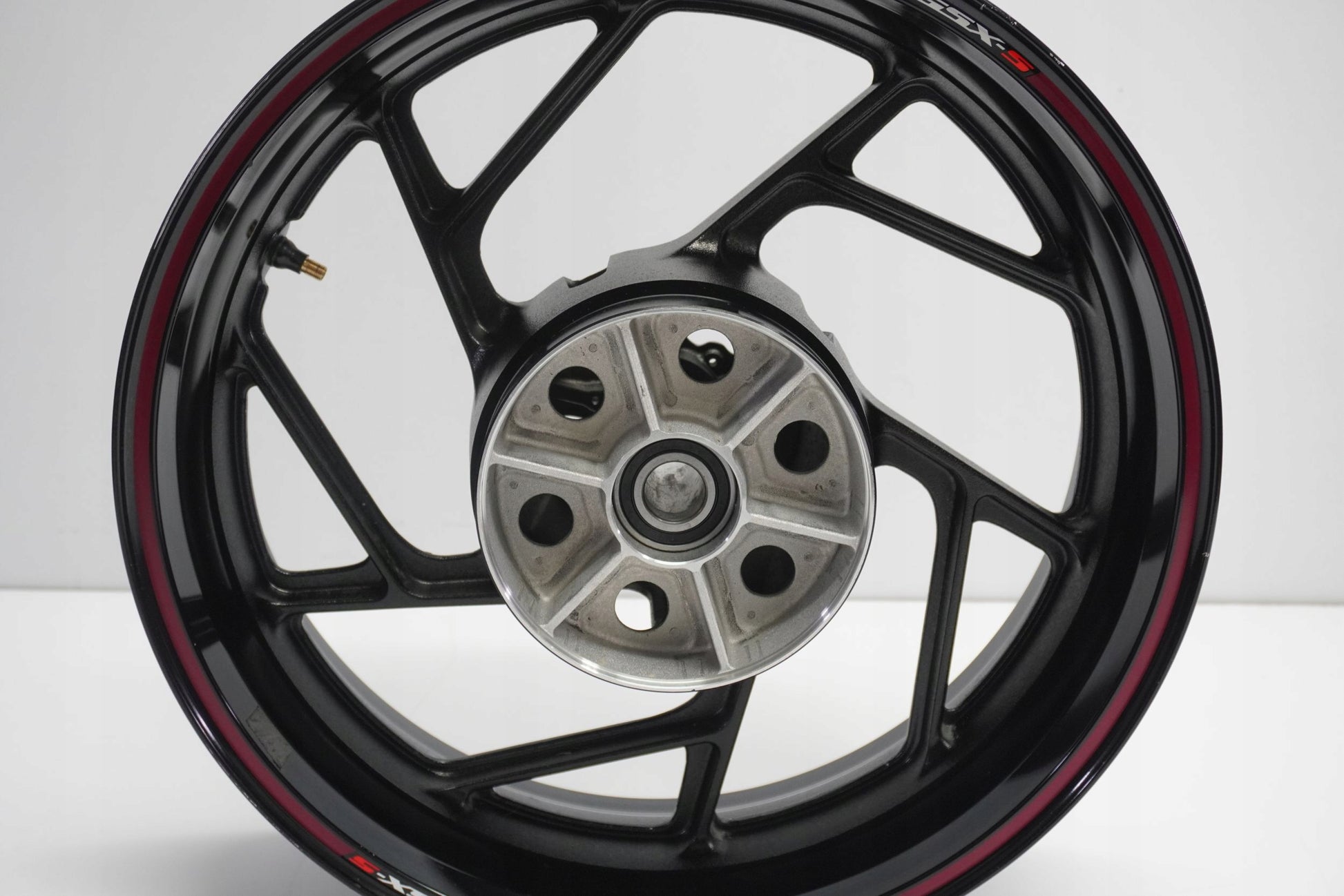 SUZUKI GSX-S 750 17-23 Felge hinten Wheel Hinterrad 4