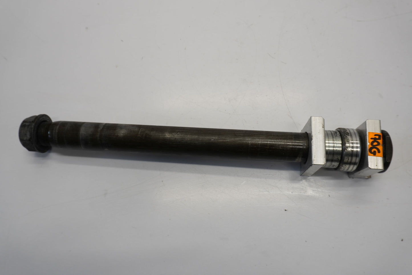 YAMAHA TDM 900 02-12 Hinterachse Achse hinten Radachse rear axle 2