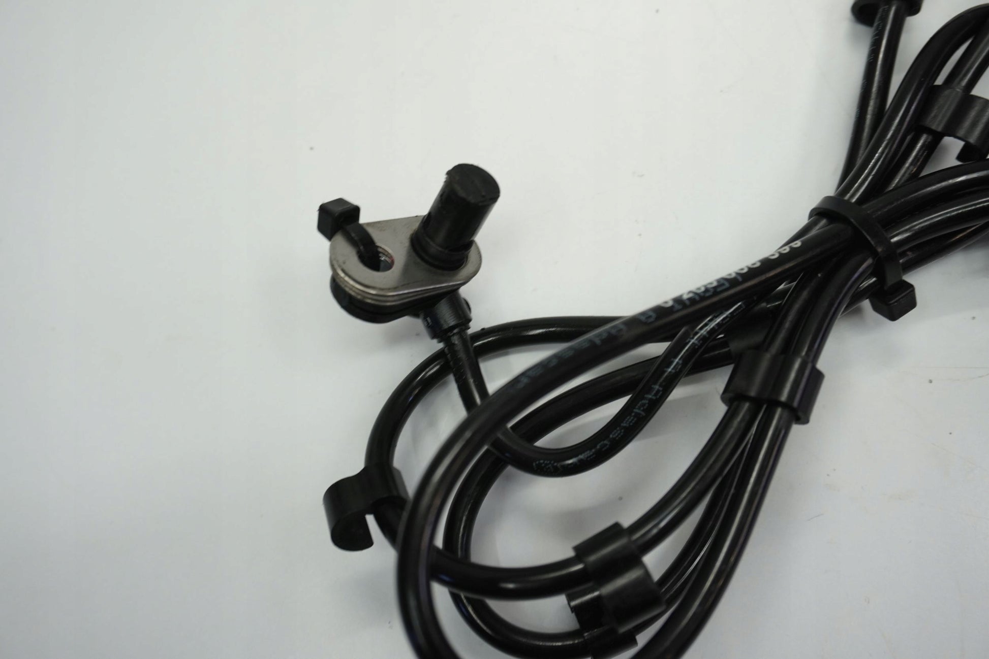 DUCATI SUPERSPORT S 937 17- ABS Sensor vorne 4