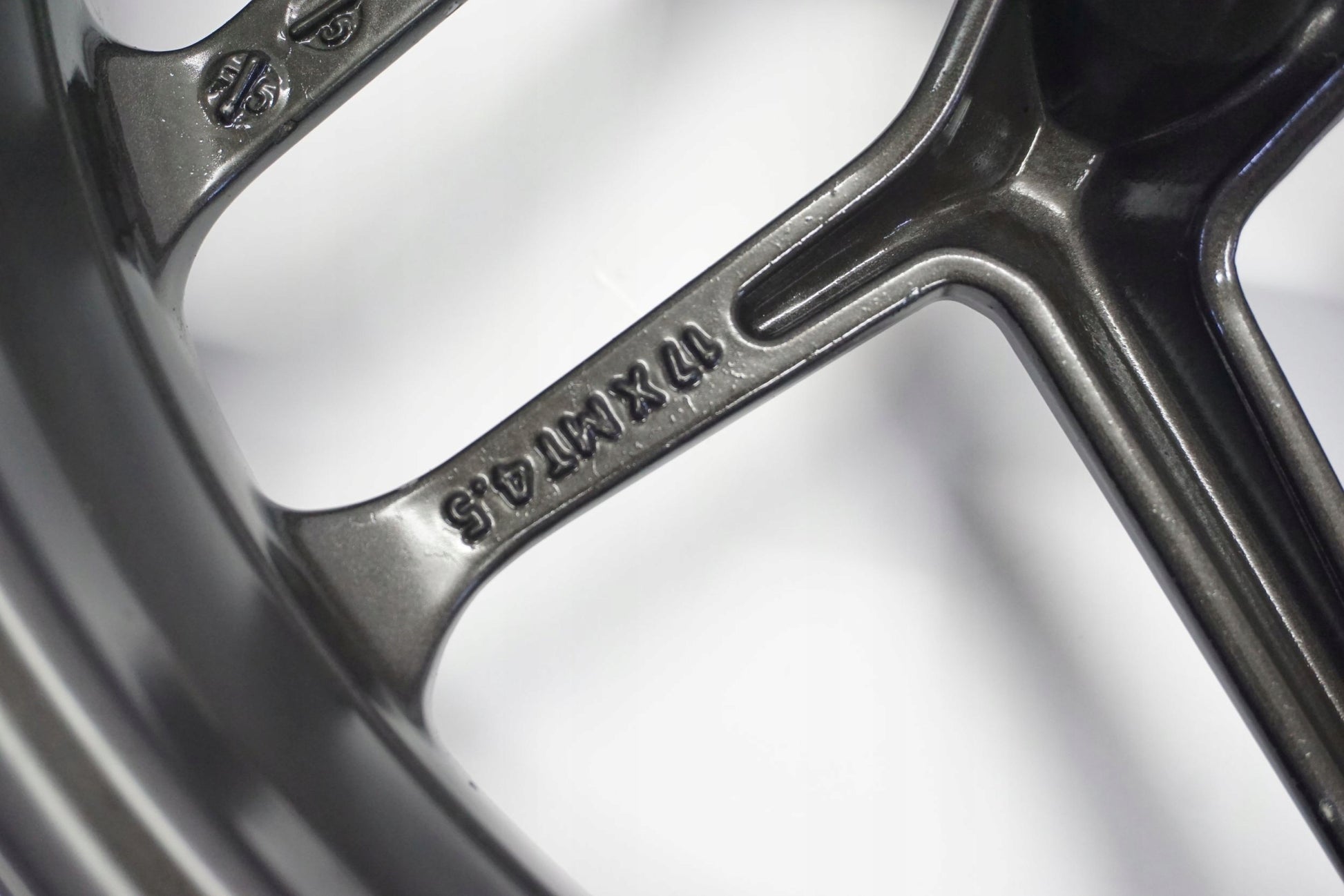 TRIUMPH TIGER 1200 XRT 18- Felge hinten Wheel Hinterrad 5