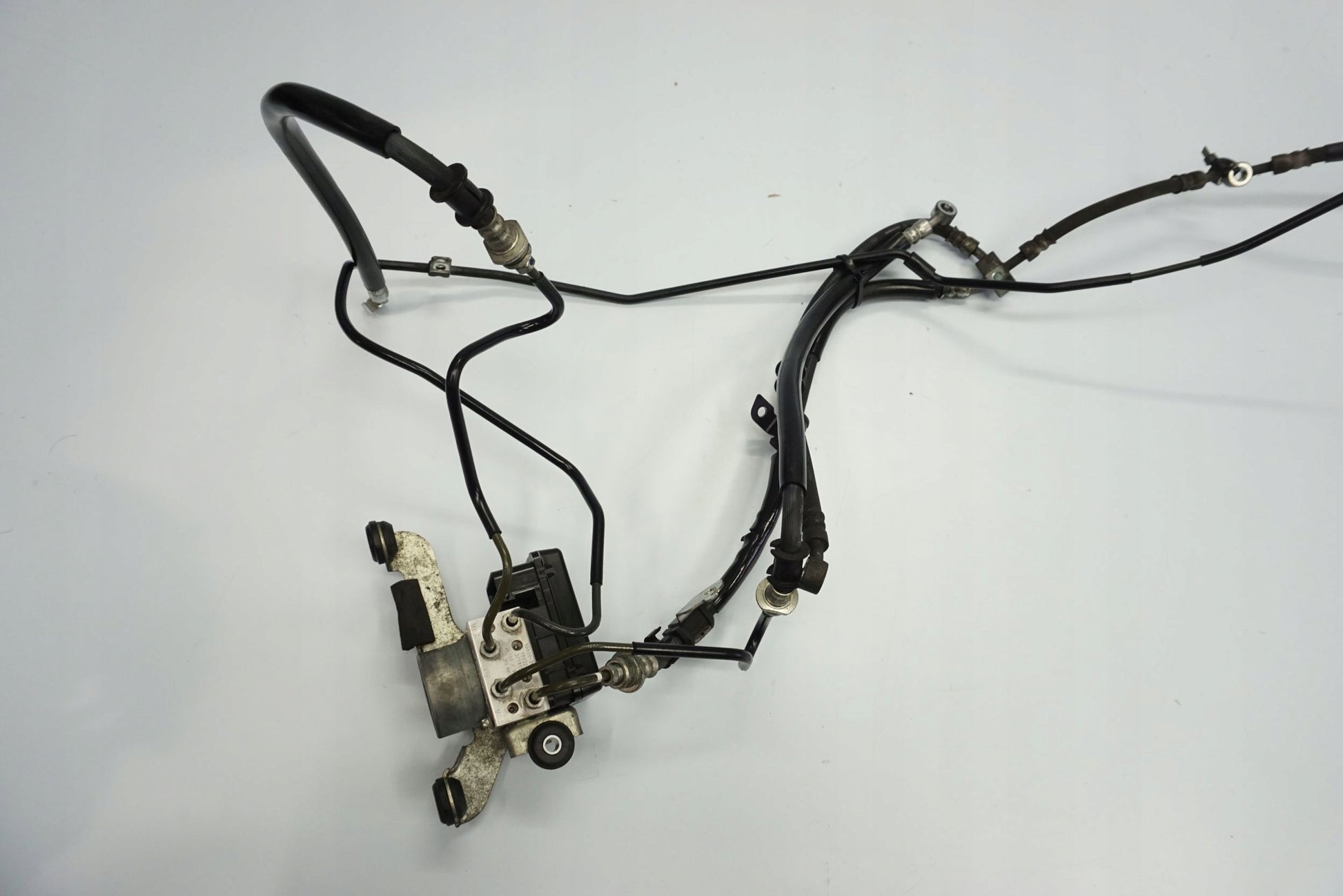 SUZUKI BURGMAN 650 13- ABS Pumpe Druckmodulator 3