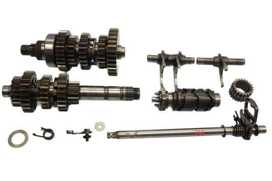 SUZUKI VZ 800 MARUDER 96-03 Getriebe Gearbox 1