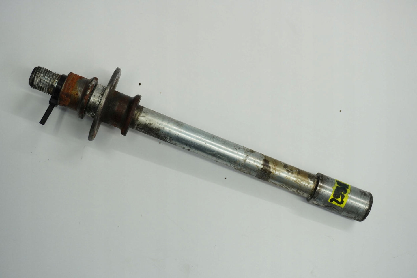 SUZUKI DL 650 V-STROM 19- Vorderachse Achse vorne Radachse front axle 5