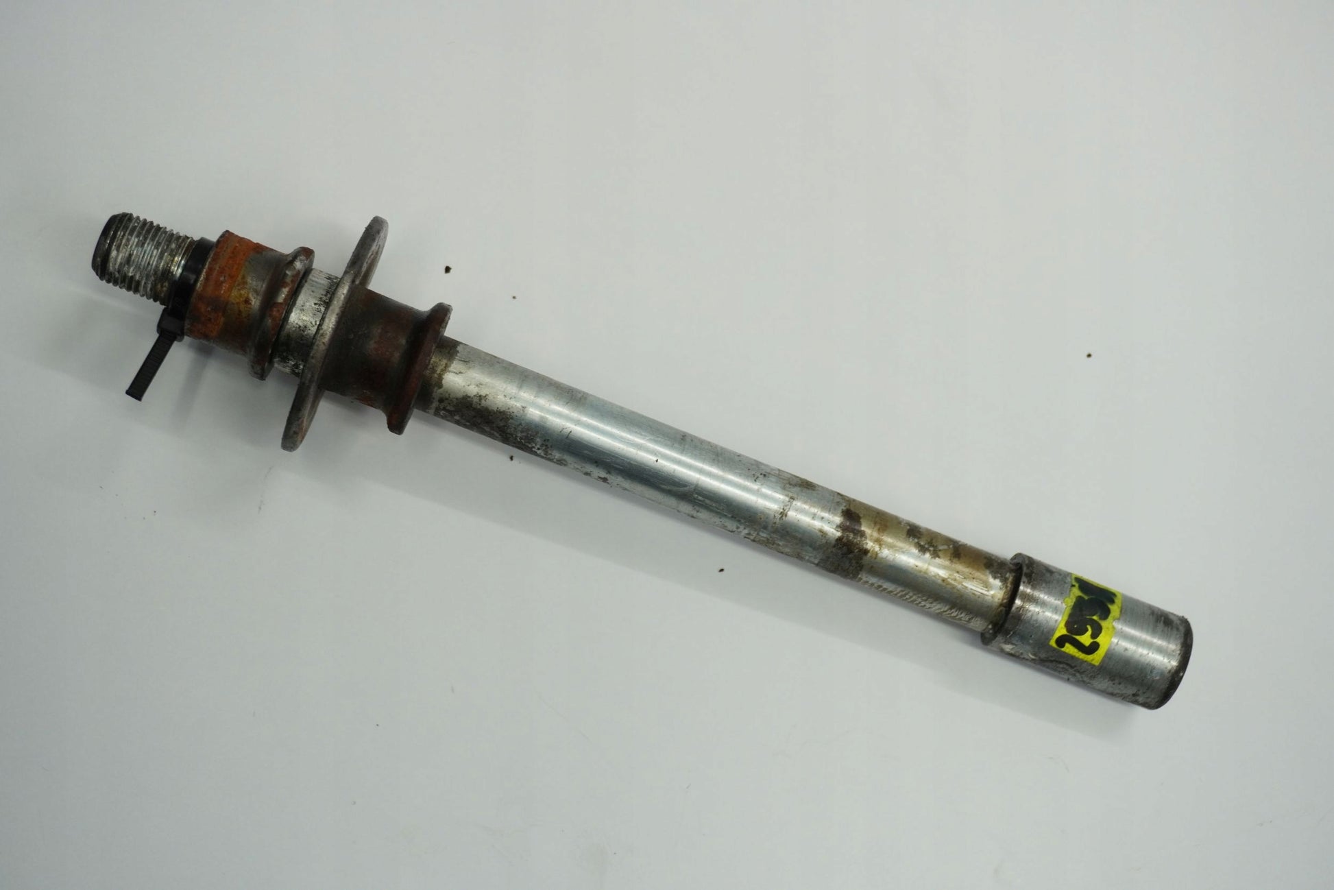 SUZUKI DL 650 V-STROM 19- Vorderachse Achse vorne Radachse front axle 5