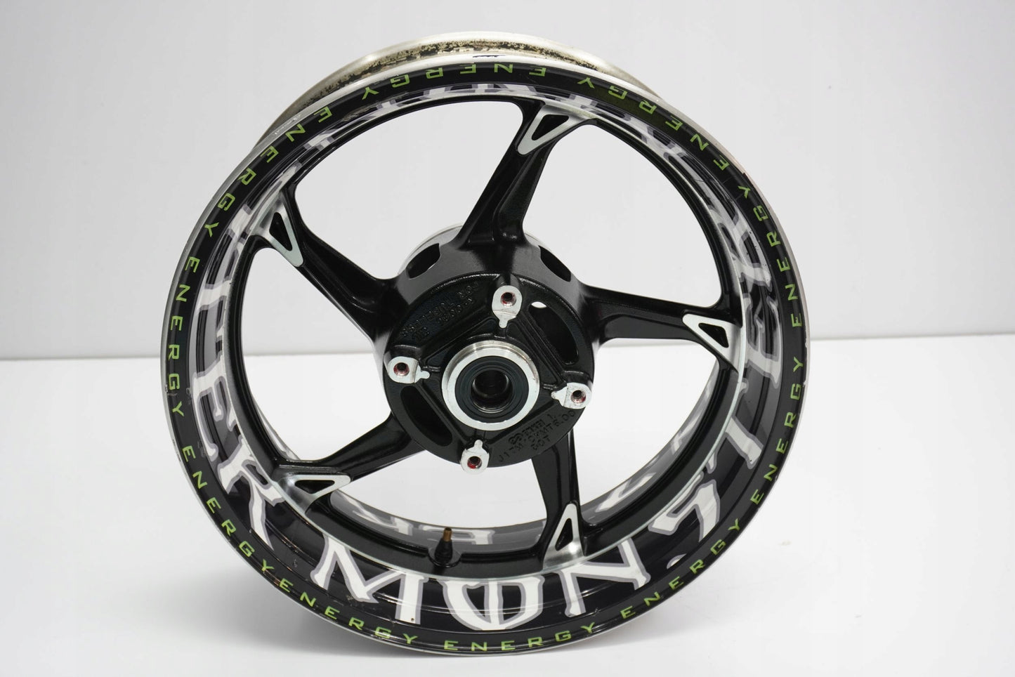 KAWASAKI Z1000 10-13 Felge hinten Wheel Hinterrad 9